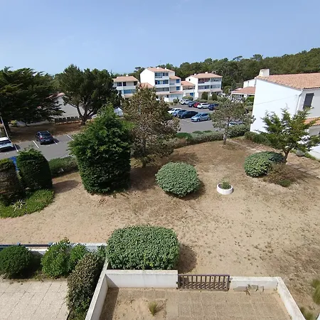 A 5 Mn De La Apartment